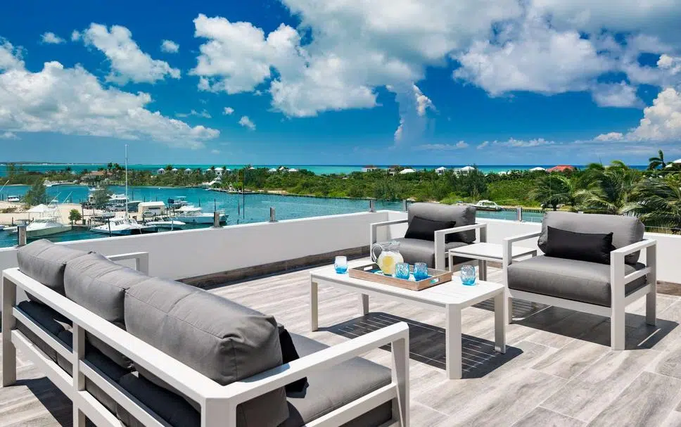 Turks and Caicos Hotel Guide: Zenza Boutique Hotel, Grace Bay