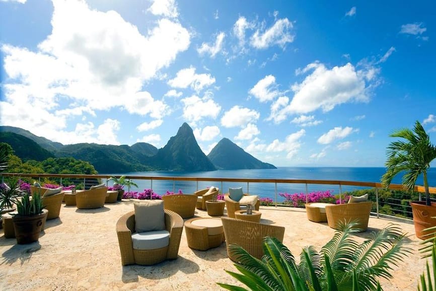 St. Lucia Hotel Guide: Jade Mountain Resort