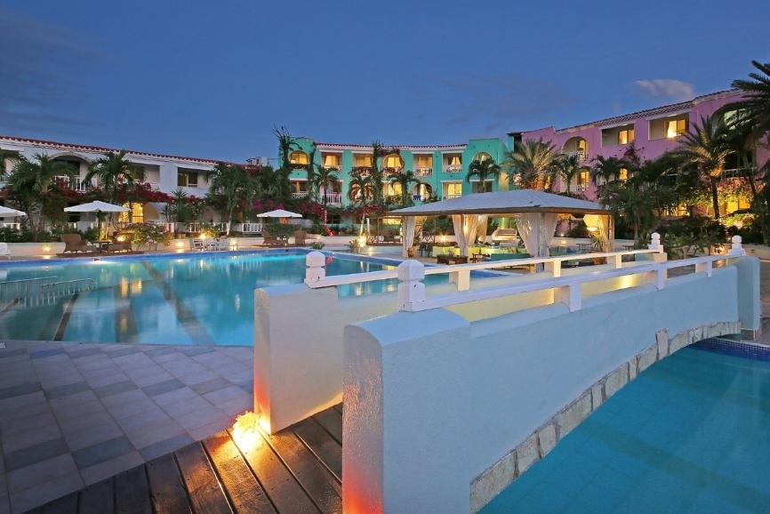 Antigua Hotel Guide: Ocean Point Resort and Spa