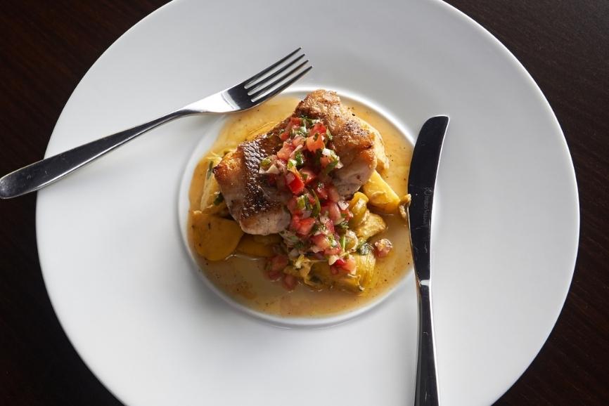 The Best Bahamas Restaurants: Flying Fish Gastro Bar