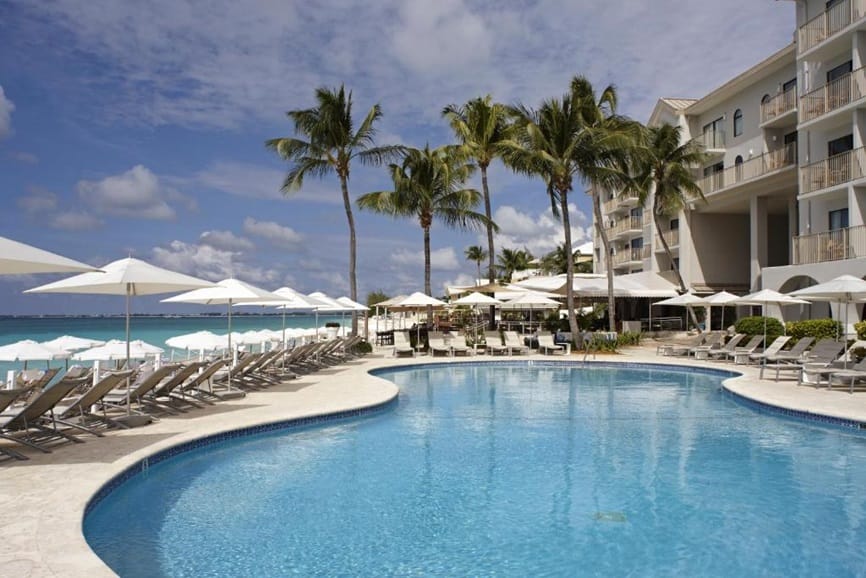 Cayman Islands Hotel Guide: Grand Cayman Marriott Beach Resort