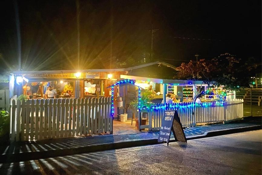 The Best Antigua Restaurants: Trappas Bar And Restaurant - Antigua