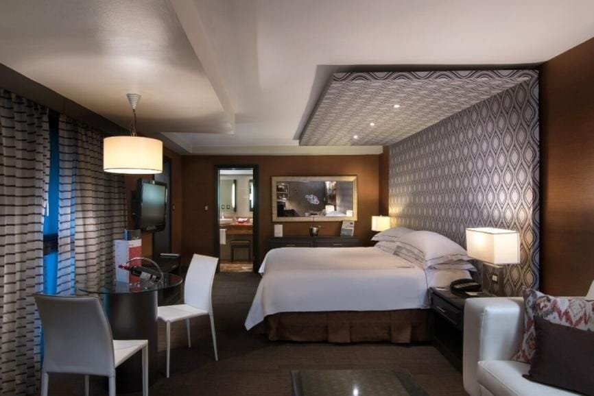 Dominican Republic Hotel Guide: Barcelo Santo Domingo