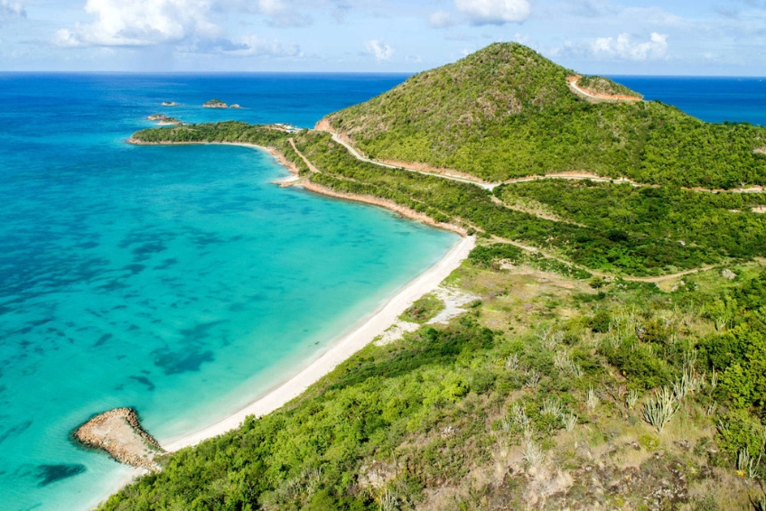 Antigua Visitors Guide - Take In The Views At Pearns Hill