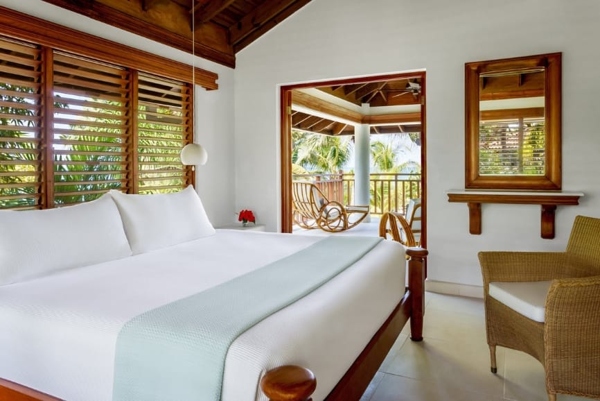 Best Jamaica All Inclusive Resorts: Couples Swept Away