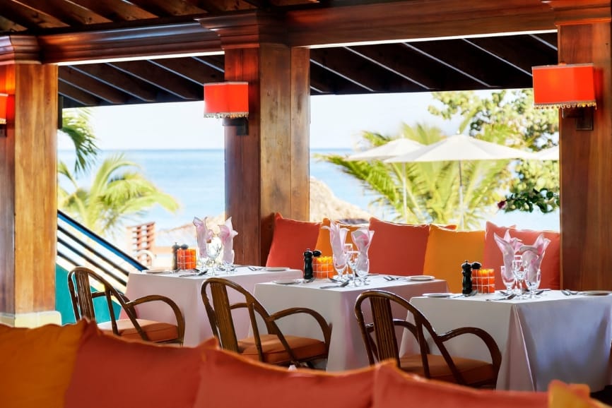 Best Jamaica All Inclusive Resorts: Couples Swept Away