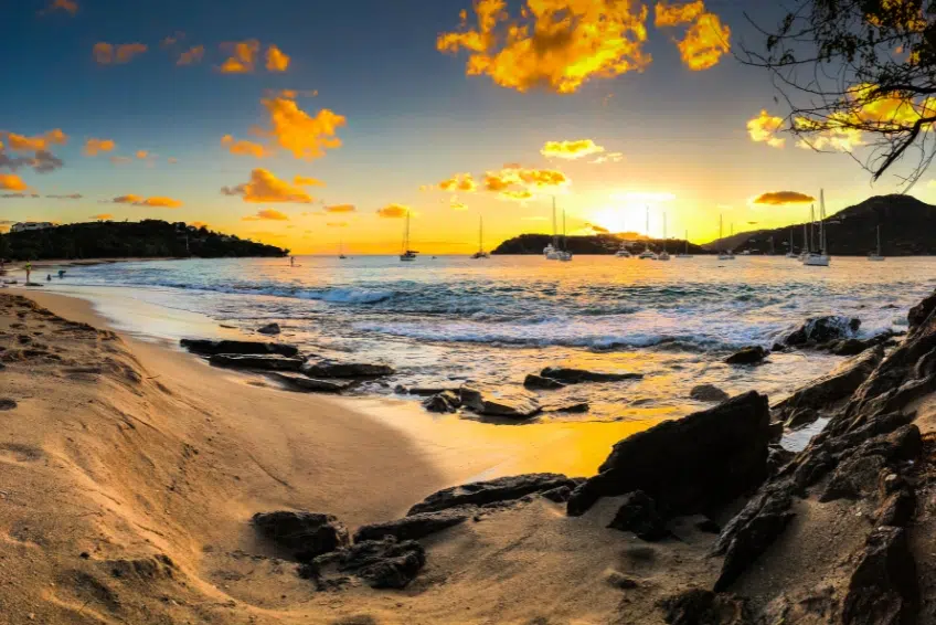 Antigua Visitors Guide: Falmouth Harbor