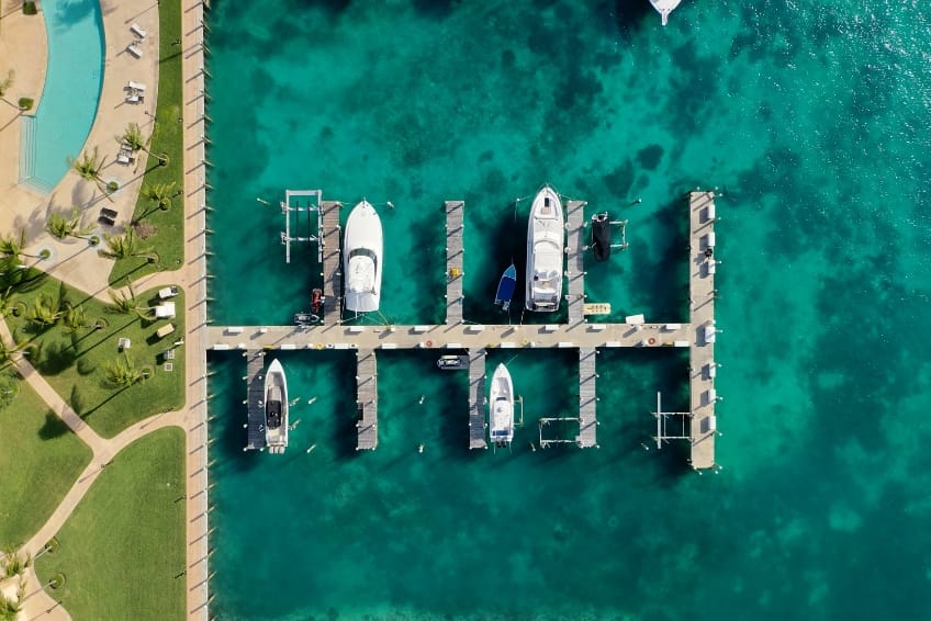 The Best Things To Do In Bahamas: Go Boating