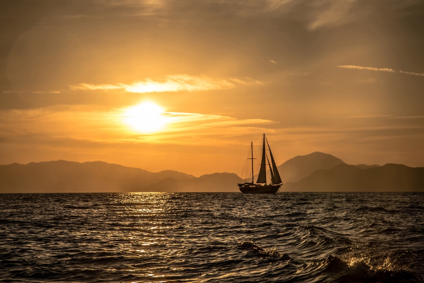 The Best Things To Do In US Virgin: Take Sunset Sail