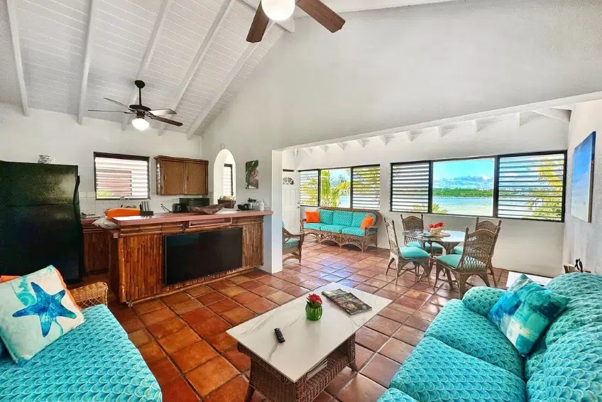 Turks and Caicos Hotel Guide: Harbour Club Villas