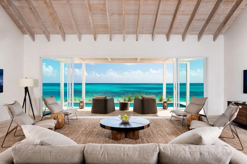 Turks and Caicos Hotel Guide: Sailrock Resort