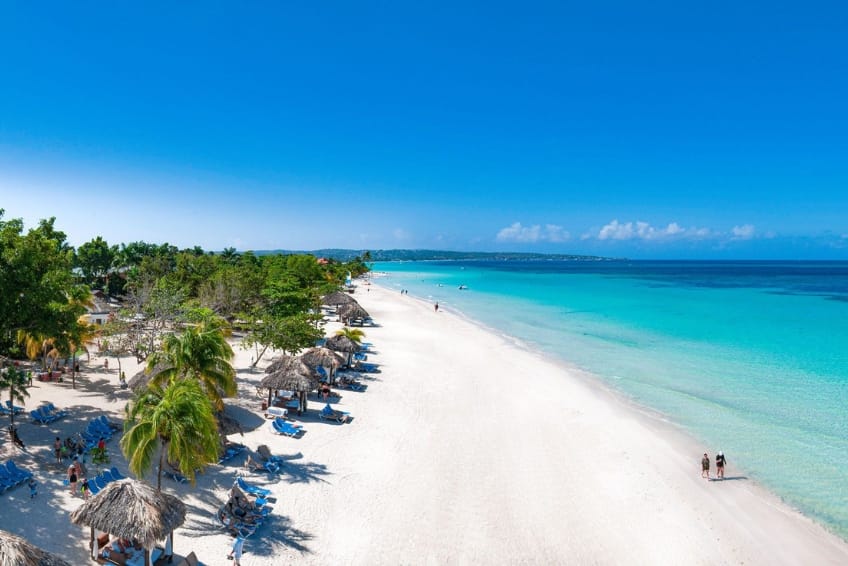 Seven Mile Beach Negril Jamaica