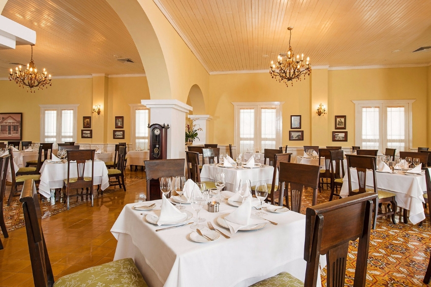 Best Dominican Republic All Inclusive Resorts: Ocean Blue and Sand Beach Resort