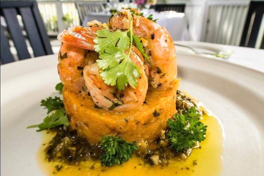 The Best Antigua Restaurants: The Fox House Restaurant and Bar