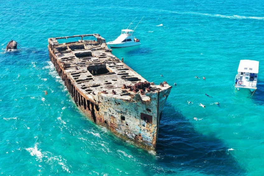 Bimini Visitors Guide - 3. Snorkel or Dive the Sapona Wreck