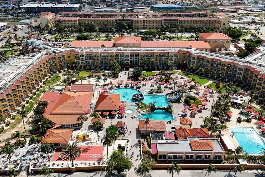 Aruba Hotel Beach Guide - La Cabana Beach Resort And Casino