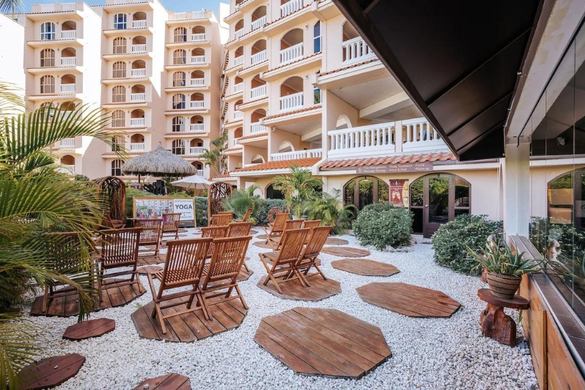 Aruba Beach Hotel Guide - Playa Linda Beach Resort