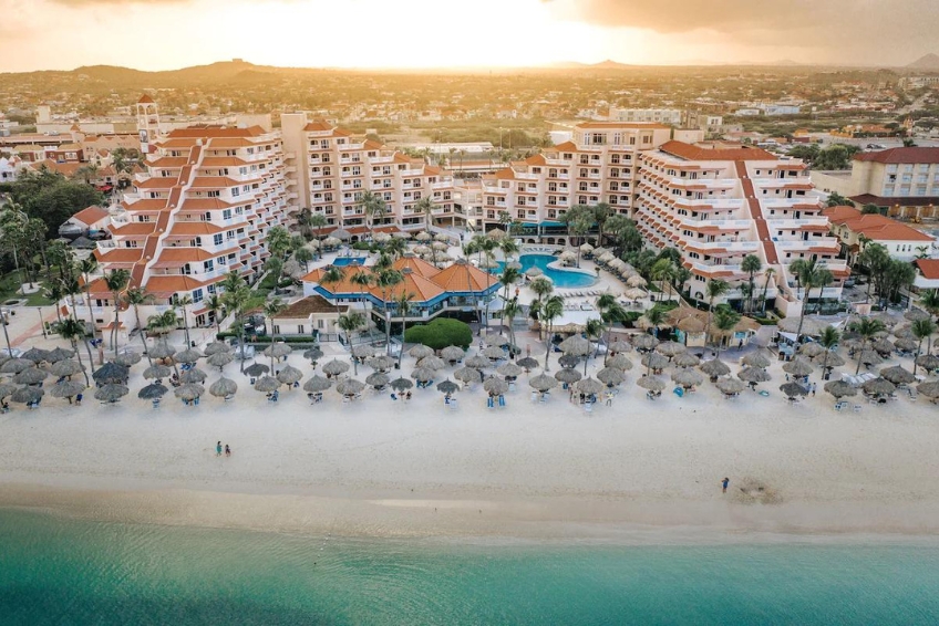 Aruba Beach Hotel Guide - Playa Linda Beach Resort