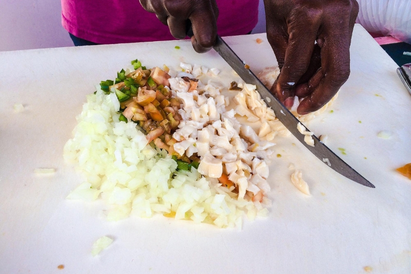 Where To Eat On Harbour Island: Queen Conch