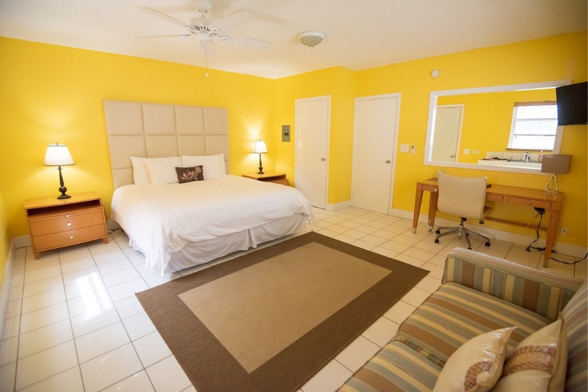 Where To Stay On Harbour Island: Royal Palm Hotel