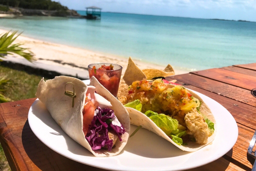 Best Restaurants In Spanish Wells: Sandbar Bar & Grill