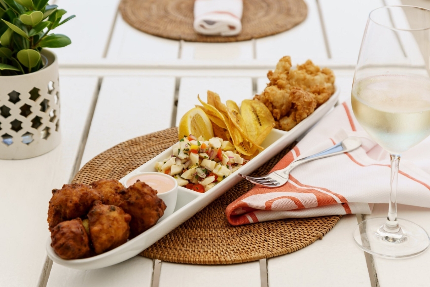 Where To Eat On Harbour Island: The Dunmore Restaurant