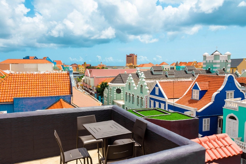 Curacao Hotel Guide - Curacao Suites