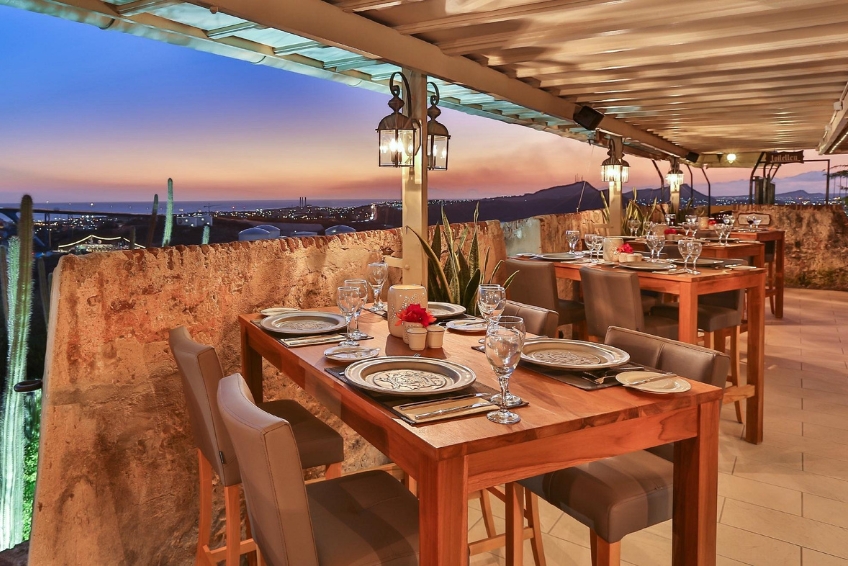 The Best Curacao Restaurants: Fort Nassau