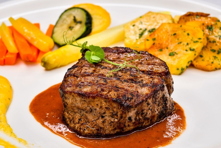 The Best Curacao Restaurants: The Wine Cellar