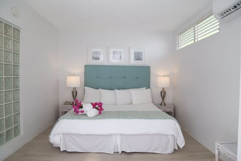 Best St. Lucia Budget Hotels: Harmony Marina Suites