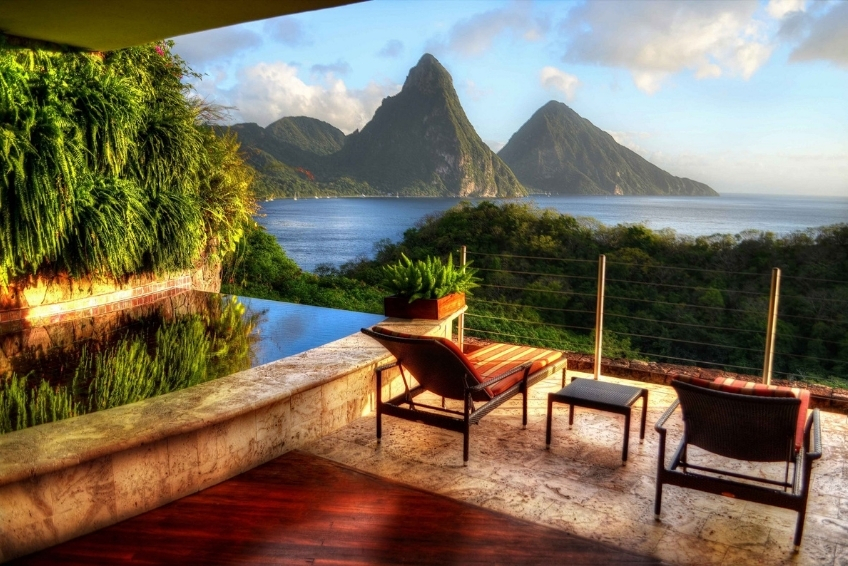 Best St. Lucia Luxury Resorts: Jade Mountain