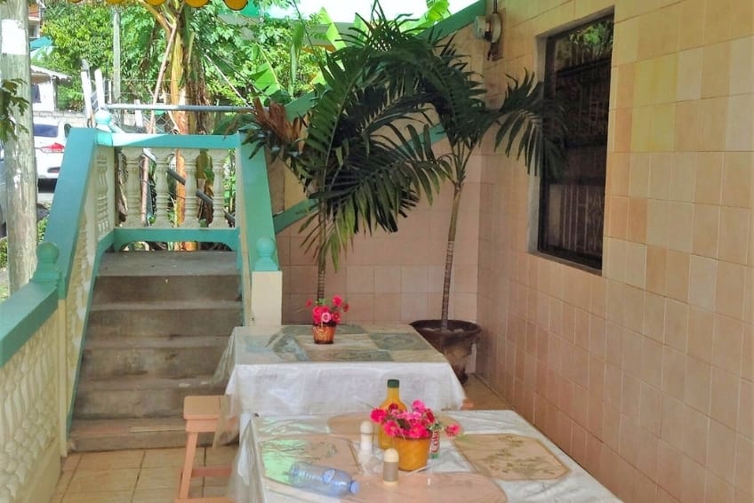 Best St. Lucia Budget Friendly Restaurants: Fedo's