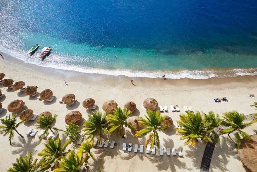 The 7 Best St. Lucia Beaches - Sugar Beach